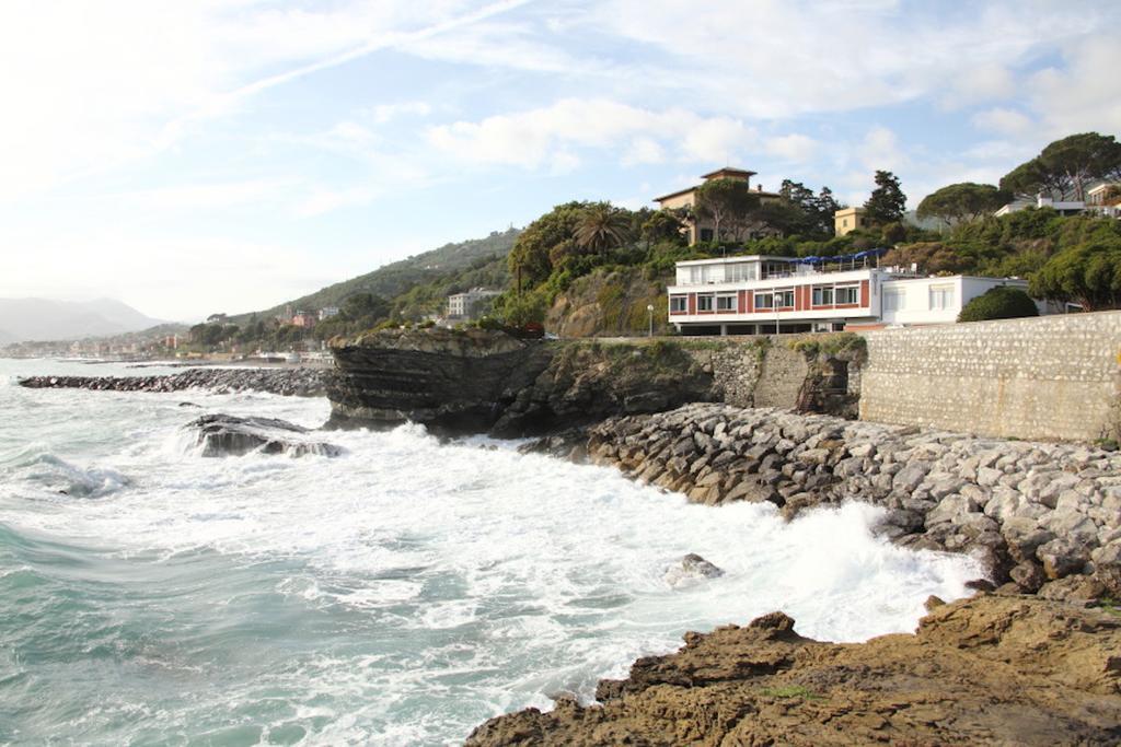 Hotel La Scogliera Cavi di Lavagna Exterior foto